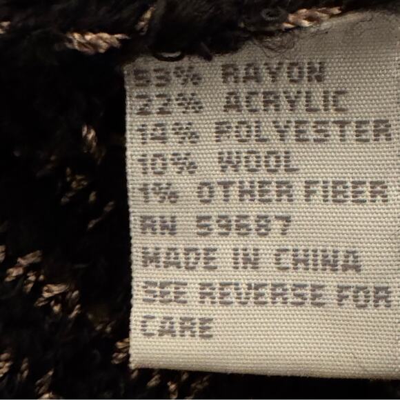 Curio New York black gold wrap style wool blend high low sweater sz medium
b17 - Picture 3 of 4